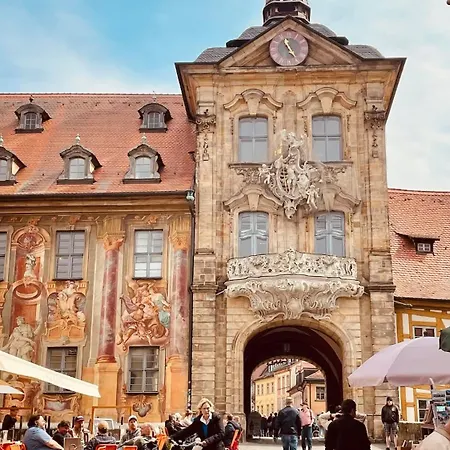 Casa de Férias Fachwerkhaus Am Kirchplatz Untersiemau